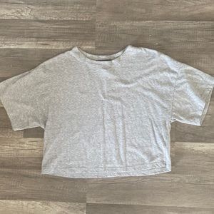 Forever21 gray cropped top tshirt